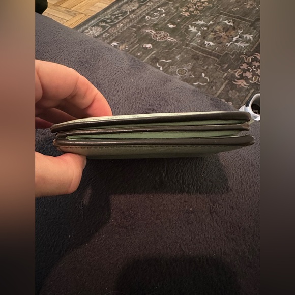 Gucci 2022 Star Bananya Compact Wallet - Picture 5 of 11